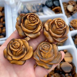 Fleur de <span class=keywords><strong>rose</strong></span> en <span class=keywords><strong>pierre</strong></span> naturelle œil de tigre, cristal de guérison, artisanat en <span class=keywords><strong>quartz</strong></span> pour la décoration, vente en gros - Product Image 3