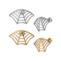 Boucles d'oreilles clous en acier chirurgical 316L, motif toile d'araignée gothique, finition PVD or, pour piercing tragus et hélix, bijoux