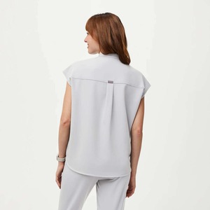 Conjuntos <span class=keywords><strong>de</strong></span> Uniformes Médicos Personalizados <span class=keywords><strong>de</strong></span> Moda para <span class=keywords><strong>Mujer</strong></span> al por Mayor: Blusa <span class=keywords><strong>de</strong></span> Manga Corta con Cuello Mandarín <span class=keywords><strong>y</strong></span> <span class=keywords><strong>Pantalón</strong></span> Jogger - Product Image 6