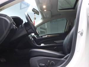 Vente en gros de <span class=keywords><strong>Ford</strong></span> <span class=keywords><strong>Mondeo</strong></span> EcoBoost <span class=keywords><strong>2018</strong></span> d'occasion Smart Control Country V Fashion 180 SUV R17 Automatique Electrique Hybride Options 2019 - Product Image 6