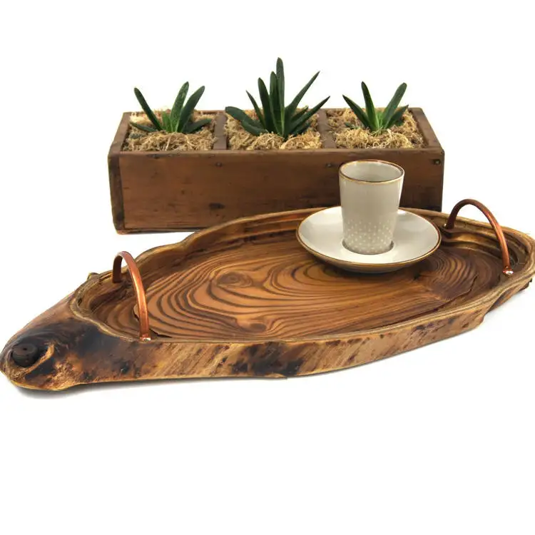 Laje de madeira servindo bandeja com alças de cobre Bandeja do pequeno almoço personalizado Oliveira selvagem toco otomano Trá decorativo de madeira