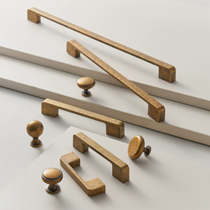 Maniglie a Barra Lunga in Bronzo Antico in 8 Misure per Armadi, Cassetti e Mobili, con Anelli di Trazione - Product Image 4