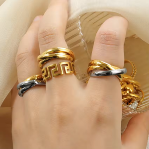 Minos-anillos de acero inoxidable hipoalergénicos para mujer, joyería chapada en oro de 18K, triples clásicos, minimalistas - Product Image 3