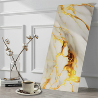 Autocollant mural en vinyle imperméable antidérapant effet marbre avec installation facile DIY pour un design moderne à usage domestique