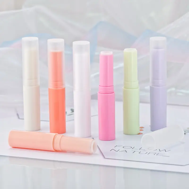 Mini tubo de lápiz labial vacío de lujo personalizado de fábrica, tubo de lápiz labial de color de bálsamo labial hecho a sí mismo