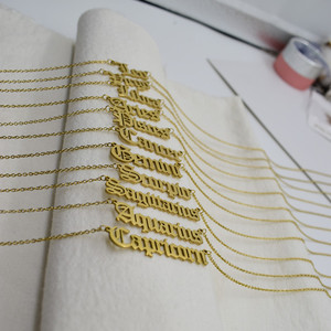 Collar de Cadena de Serpiente de Acero Inoxidable Chapado en Oro, Nuevo y Moderno, con Letras Inglesas Antiguas de las Doce Constelaciones del Budismo - Product Image 2