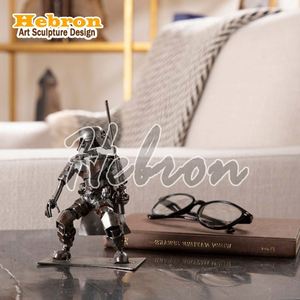 ของตกแต่งคริสต์มาสโลหะสั่งทำขายส่ง ชุดนัทแครกเกอร์รูปทหารกษัตริย์ ซีรีส์ขนมหวาน ชุดสามชิ้น ของตกแต่งตั้งโต๊ะ - Product Image 2