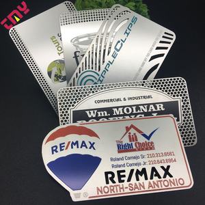 مخصص شعار 0.8 مللي متر للطباعة الليزر قطع الفاخرة مات إنهاء الأسود زهرة بيضاء الذهب الفولاذ المقاوم للصدأ بطاقة الأعمال المعدنية مع فتحة - Product Image 1