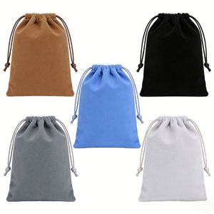 Pochettes en velours personnalisées avec cordon de serrage pour cadeaux de mariage, artisanat, rangement de bijoux personnalisé avec design anti-poussière - Product Image 5
