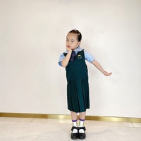 OEM ODM chasuble en polyviscose plissé avec fermeture éclair sur le devant de l'école maternelle vêtements pour l'école maternelle robe uniforme pour l'école primaire et maternelle