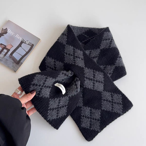 Écharpe en laine 100% tricotée, chaude, pour l'automne et l'hiver, cache-cou pour femme, couleur unie, style couple - Product Image 3
