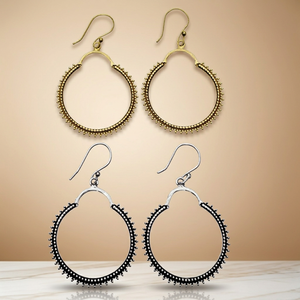 Vente en gros de boucles d'oreilles pendantes mode en or et argent antiques pour femmes bijoux pendants tendance en métal et laiton - Product Image 3