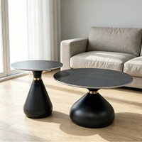 Table basse de luxe en fer forgé avec plateau en carreaux de porcelaine, design minimaliste, modèle D830 – Pièce créative pour espaces de réception en locations.