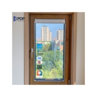 Ventana Abatible de Aluminio y Madera de 88 mm con Vidrio Templado, Diseño de Persiana, Malla de Seguridad Interior para Hoteles