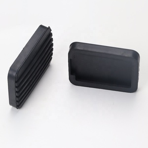 Couvercle en caoutchouc pour voitures de voiture Diffuseur de pare-chocs arrière Bavette en caoutchouc Pièces automobiles Pédale Pad - Product Image 6