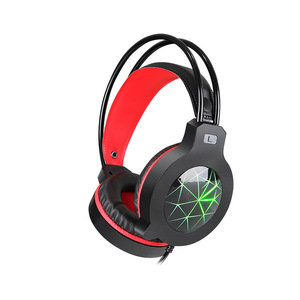 ชุดหูฟังสำหรับเล่นเกม YL-960 แบบครอบหูพร้อมไมโครโฟน ไฟ LED เสริมเสียงเบสสำหรับเล่นเกมบนพีซี - Product Image 1