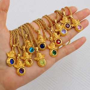 Collana con Ciondolo Angelo e Pietra Portafortuna in Acciaio Inossidabile Placcato Oro 18K Stile INS Sming 2026 per Donne - Product Image 1