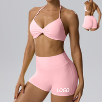 Ensemble de sport 2 pièces ajusté à rayures contrastées pour femme, avec brassière de sport dos nu et short de cyclisme, en nylon et élasthanne doux pour la peau