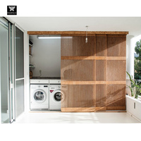 Portes coulissantes modernes en bois à lamelles pour maisons Nouveau design Intérieur Cloison en bois Placard Cuisine Salon Portes Panneaux à lamelles