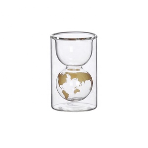 <span class=keywords><strong>Tasse</strong></span> <span class=keywords><strong>en</strong></span> verre à double paroi <span class=keywords><strong>en</strong></span> forme de <span class=keywords><strong>terre</strong></span> créative, <span class=keywords><strong>tasse</strong></span> à eau <span class=keywords><strong>en</strong></span> verre à liqueur Globe, <span class=keywords><strong>tasse</strong></span> chaude/froide réutilisable, emballage avec logo personnalisé OEM - Product Image 1