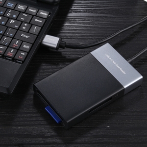 Lecteur de cartes USB 3.0 6 en 1 avec deux ports USB - Product Image 2
