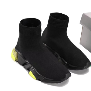 รองเท้าลำลองผู้ชายรุ่นใหม่ปี 2026 ยี่ห้อขายดี โลโก้ปรับแต่งได้  วัสดุถัก  รองเท้าสเก็ตบอร์ดผู้ชายสุดหรู - Product Image 1