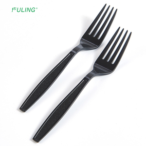 Tenedor Desechable de Plástico Blanco y Negro Envuelto Individualmente de PP/PS de FULING Manufacturer - Product Image 1