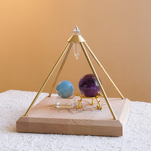 Ornements pyramidaux en cristal naturel Vogel Décorations d'amplificateur de purification d'énergie en pierre sculptée pour voiture, maison, bureau, noël - Product Image 5