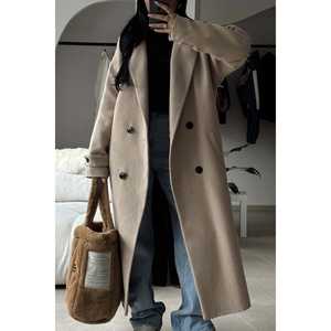 Manteau en fourrure beige pour femme, automne, avec fermeture à bouton unique, parka teinte avec détail de poche réversible respirante - Product Image 2