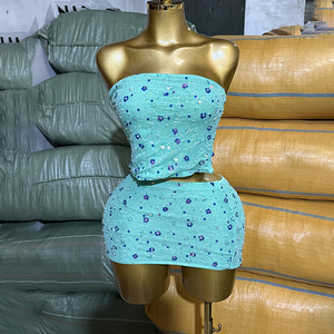 ขายส่งเสื้อผ้าแบรนด์ใหม่ กางเกงยีนส์ ชุดนอน เสื้อผ้าจำนวนมากสำหรับผู้หญิงและเด็ก เสื้อเบลาส์ เสื้อผ้ามัดรวม ผู้จัดจำหน่ายโดยตรงจากจีน - Product Image 4