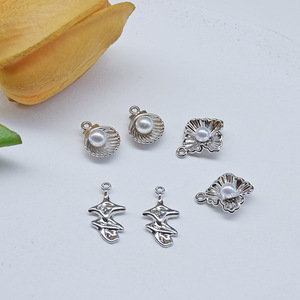 Perles pendentifs en alliage pour la fabrication de bijoux DIY, boucles d'oreilles, bracelets, pendentifs, fournitures artisanales, coquillages, forme géométrique étoile, zinc - Product Image 1