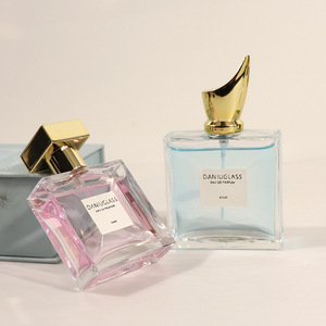 30ml Square Glass Perfume Decanter <b>Bottle</b> with Clip 50ml Transparent <b>Spray</b> <b>Bottle</b> <b>Empty</b> Cosmetic Container MOQ 100pcs - Product Image 2