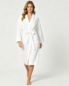 Batas de algodón desechables unisex para mujer y hombre, albornoz de bambú suave personalizado, batas de baño sólidas de verano, fabricante de prendas OEM de Vietnam - Product Image 3