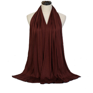 2025 Atacado de Alta Qualidade Mulheres Muçulmano Xaile Envoltório Planície Hijabs 60*170cm Premium Scarf Algodão Jersey <span class=keywords><strong>Hijab</strong></span> para As Mulheres - Product Image 3
