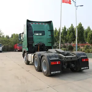 شاحنة Sinotruk Howo T7h ثقيلة 440 حصان 2x4 Lng جرار رأس شاحنة للبيع بسعر منخفض