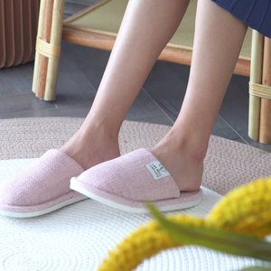 Pantuflas Unisex Transpirables de Lino y Algodón Suave para Interiores, con Forro de PVC, Punta Abierta, Amortiguación y Antideslizantes para Mujer - Product Image 1