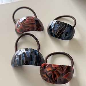 Hochwertige koreanische Version Halbkreis förmige Pferdes chwanz schnalle Fantasy Farbe Einfache Essigsäure Haars eil Gummiband Haarschmuck - Product Image 1