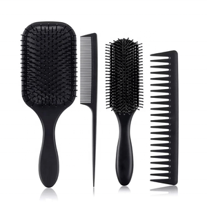 Outils de coiffure 4 pièces Ensemble de brosses et peignes de barbier en gros Brosse et peignes roses antistatiques en plastique carbone ABS - Product Image 2