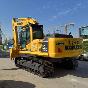 Offre Spéciale : Excavatrice Komatsu PC220-8 d'occasion de 22 tonnes – Fiable pour la construction et l'aménagement paysager – Équipement Komatsu d'occasion - Product Image 3
