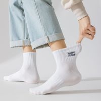Chaussettes unisexes de sport en coton avec logo personnalisé Chaussettes pour hommes Grip cheville de compression de qualité Designer Mens Crew