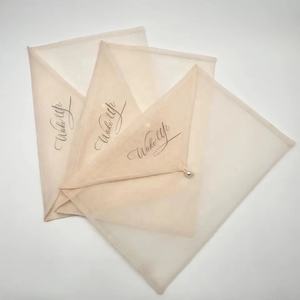 Sac fourre-tout en <span class=keywords><strong>organza</strong></span> de haute qualité, nouveau style, avec logo imprimé, pour bonbons, parfums, cosmétiques, lunettes, sac anti-poussière, vente en gros, directement de l'usine. - Product Image 5