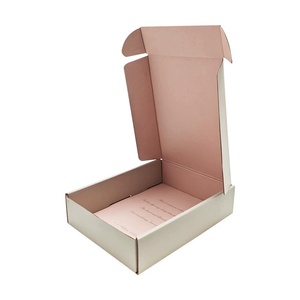 Caja de Envío con Solapa Rosa Impresa Personalizada con Logotipo para Joyería y Ropa - Product Image 1