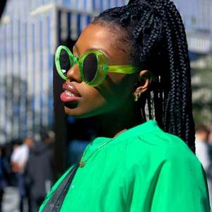 Gafas de Sol Alienígenas Vintage 2022, Únicas, para Hombre y Mujer, Multicolores, Estilo Punk, Protección UV400, Montura Pequeña, Ovaladas - Product Image 3