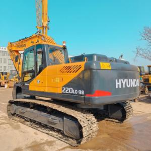 Excavadora de Ruedas Hyundai R220-9S: Potente Motor Cummins, Sistema Hidráulico Rexroth Preciso, Capacidad de 22 Toneladas. Evolución en Movimiento sobre el Terreno. - Product Image 2