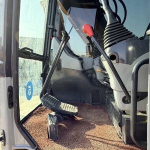 Excavatrice hydraulique sur chenilles Komatsu PC138US d'occasion de 13 tonnes, économique en carburant et robuste, pour chantier de démolition, en vente au Japon - Product Image 5