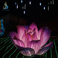 Riesige beleuchtete Lotusblumen-Laterne aus wasserdichter Seide für den Außenbereich – ideal für Park- und Wasserfalldekorationen