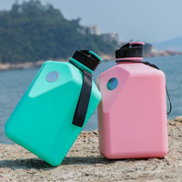 Bouteille d'eau carrée de 2,7 L sans BPA avec couvercle métallique, grande capacité, bouteilles de sport, gourde de haute qualité