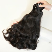 Extensiones de Cabello Humano Indio Virgen Doble Trama Ondulado Natural Sin Procesar para Venta al por Mayor