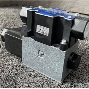 Vannes de commande à solénoïde DG4V-5-6C-M-PL-T-6-50 DG4V-3-0AL-M-P7-T-7-54 Solénoïde hydraulique - Product Image 3