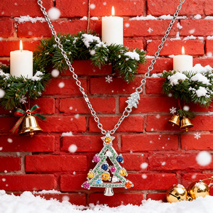 Collana con Ciondolo a Stella per Albero di Natale da Donna, Gioiello Colorato alla Moda per le Feste, Idea Regalo - Product Image 1
